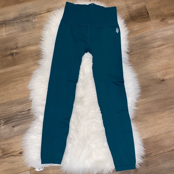NWOT Free People Movement Good Karma Leggings Medium Large Spruced Up Green - Picture 7 of 9